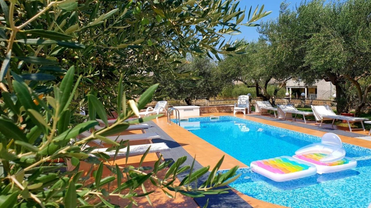 Family Friendly Apartments With A Swimming Pool Nevidjane, Pasman - 18054 Neviđane 외부 사진