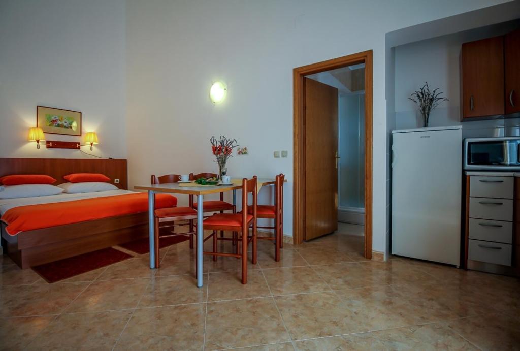 Family Friendly Apartments With A Swimming Pool Nevidjane, Pasman - 18054 Neviđane 외부 사진
